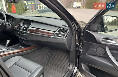 Позашляховик / Кросовер BMW X5 2013 в 