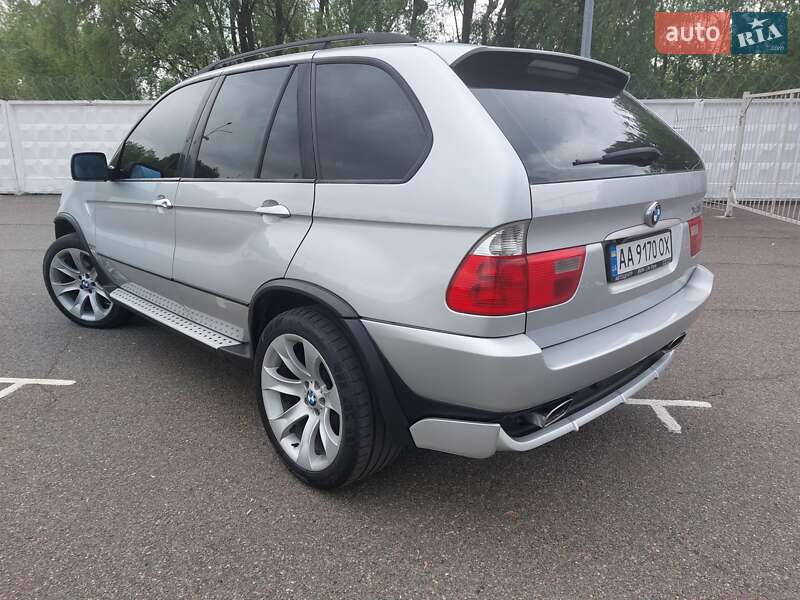 Позашляховик / Кросовер BMW X5 2004 в 