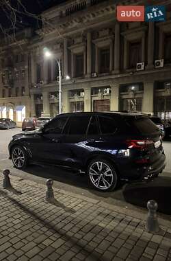 Внедорожник / Кроссовер BMW X5 2018 в 