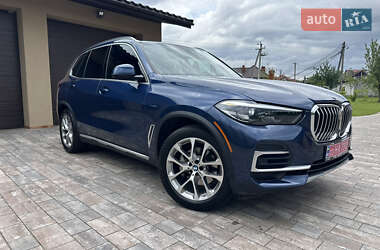 Позашляховик / Кросовер BMW X5 2022 в 
