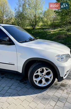 Внедорожник / Кроссовер BMW X5 2011 в 