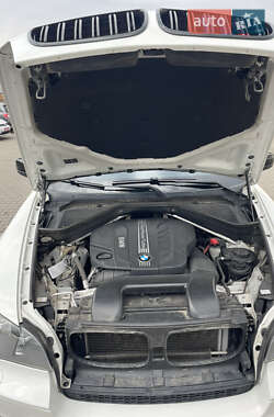 Позашляховик / Кросовер BMW X5 2012 в 