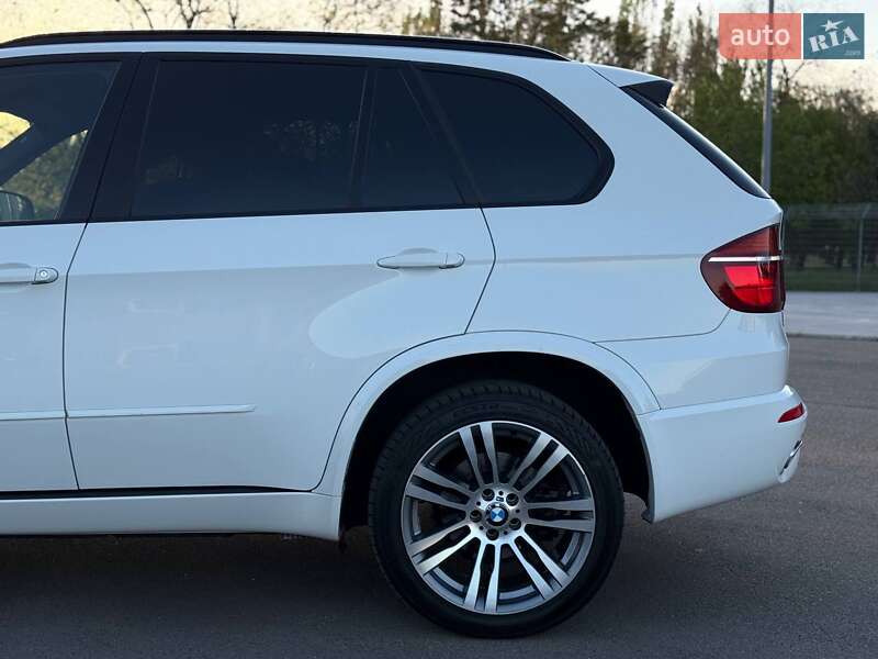 Позашляховик / Кросовер BMW X5 2011 в Миколаєві