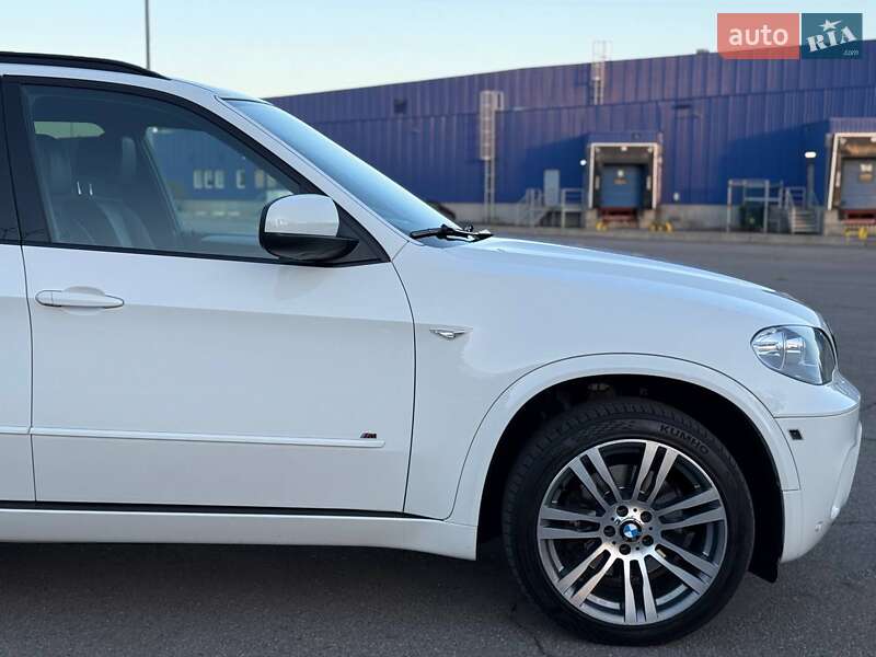 Позашляховик / Кросовер BMW X5 2011 в Миколаєві