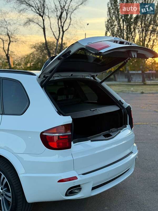 Позашляховик / Кросовер BMW X5 2011 в Миколаєві