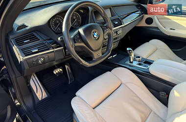 Позашляховик / Кросовер BMW X5 2011 в 
