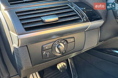 Позашляховик / Кросовер BMW X5 2011 в 