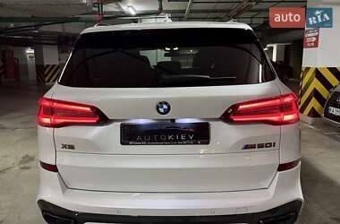 Позашляховик / Кросовер BMW X5 2021 в 
