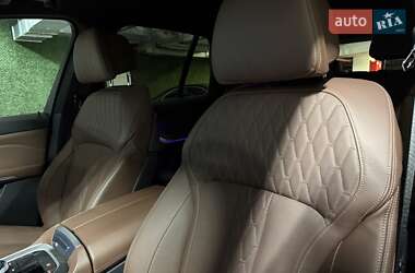 Позашляховик / Кросовер BMW X5 2021 в 