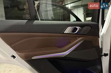 Позашляховик / Кросовер BMW X5 2021 в 