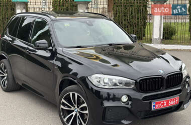 Позашляховик / Кросовер BMW X5 2016 в 