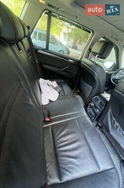 Позашляховик / Кросовер BMW X5 2011 в 