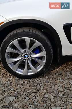 Позашляховик / Кросовер BMW X5 2015 в 