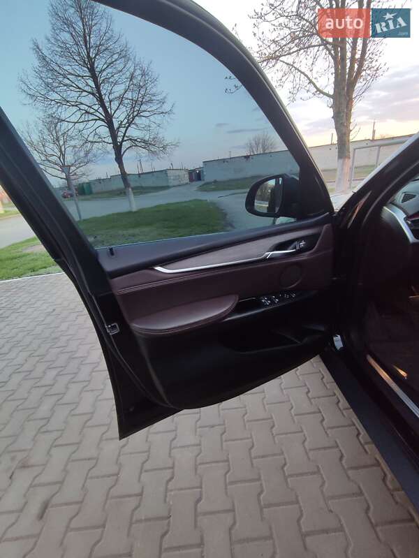 Позашляховик / Кросовер BMW X5 2016 в Києві