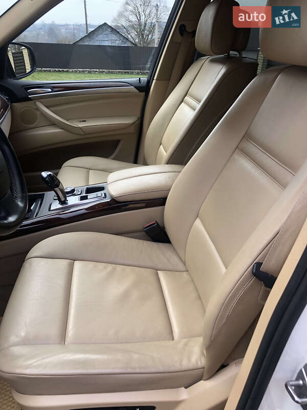 Внедорожник / Кроссовер BMW X5 2011 в Тернополе