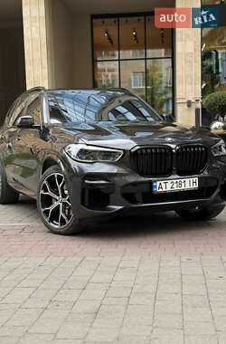 Внедорожник / Кроссовер BMW X5 2022 в Ивано-Франковске