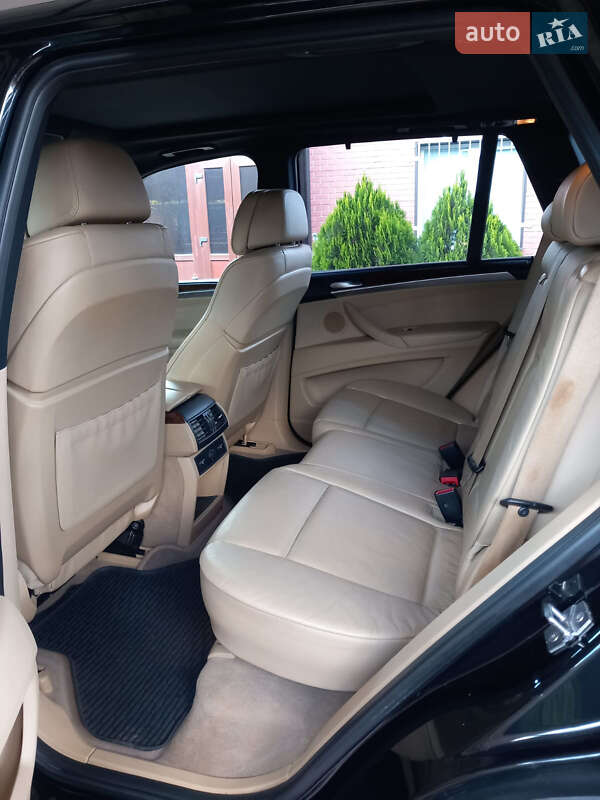 Позашляховик / Кросовер BMW X5 2010 в Ізмаїлі