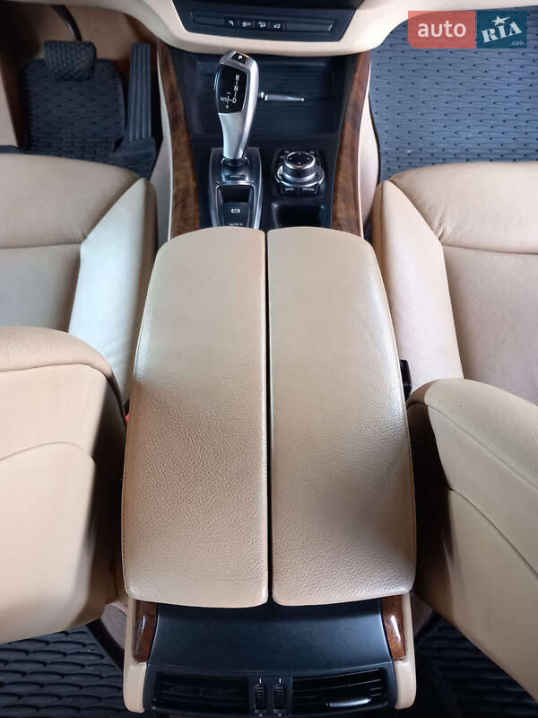 Позашляховик / Кросовер BMW X5 2010 в Ізмаїлі