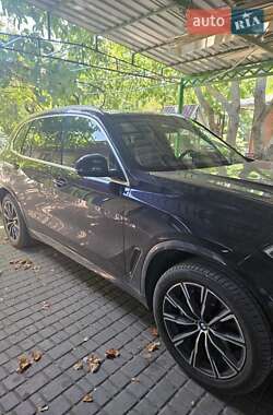 Позашляховик / Кросовер BMW X5 2019 в 
