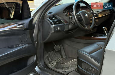 Внедорожник / Кроссовер BMW X5 2011 в 