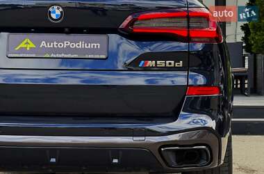 Позашляховик / Кросовер BMW X5 2021 в 