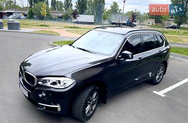 Позашляховик / Кросовер BMW X5 2015 в 