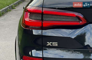 Внедорожник / Кроссовер BMW X5 2019 в 