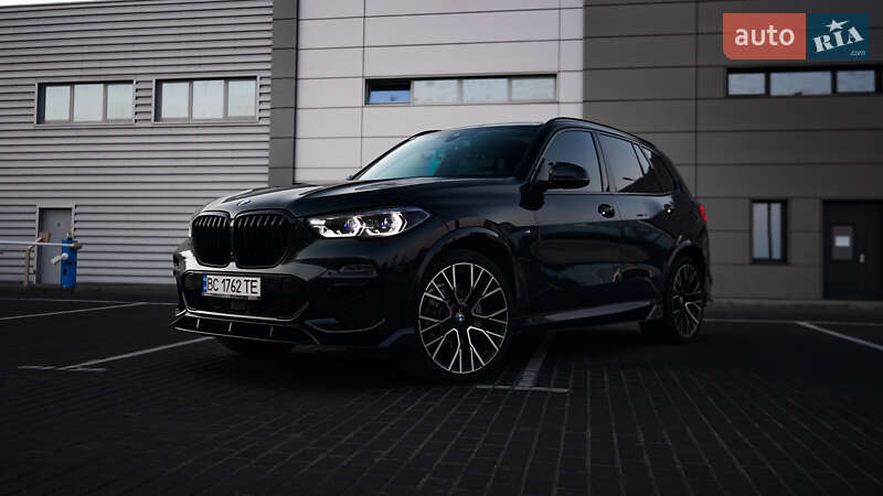 Позашляховик / Кросовер BMW X5 2019 в 