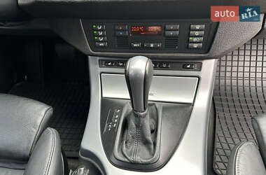 Внедорожник / Кроссовер BMW X5 2005 в 