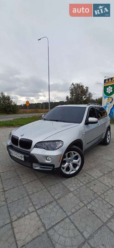 Внедорожник / Кроссовер BMW X5 2009 в Нетешине