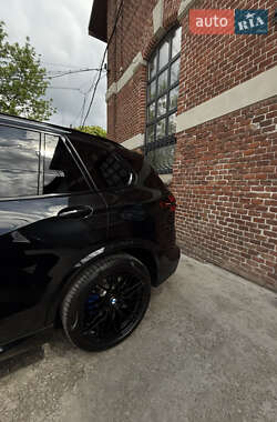 Позашляховик / Кросовер BMW X5 2024 в 