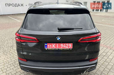 Позашляховик / Кросовер BMW X5 2019 в 