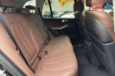 Позашляховик / Кросовер BMW X5 2019 в 