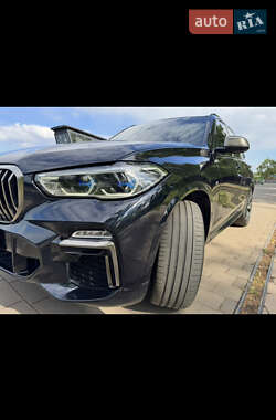 Внедорожник / Кроссовер BMW X5 2019 в Киеве