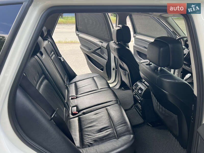 Внедорожник / Кроссовер BMW X5 2011 в Днепре