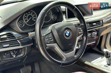 Позашляховик / Кросовер BMW X5 2015 в 