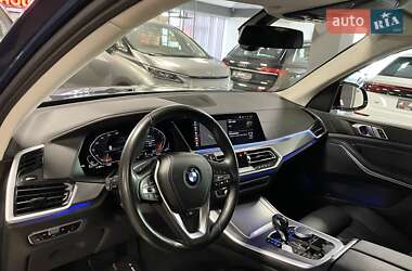 Позашляховик / Кросовер BMW X5 2021 в 