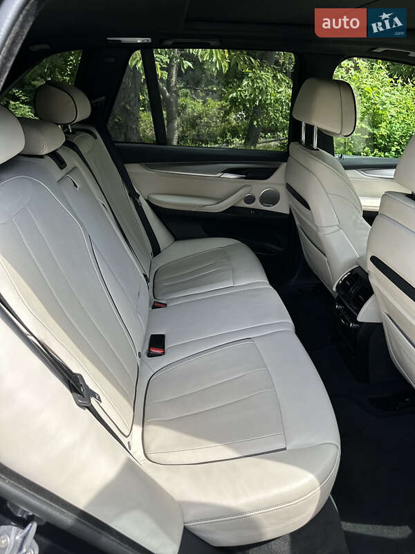 Внедорожник / Кроссовер BMW X5 2016 в Львове
