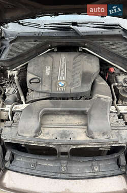 Внедорожник / Кроссовер BMW X5 2012 в 