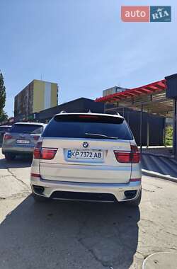 Внедорожник / Кроссовер BMW X5 2010 в 