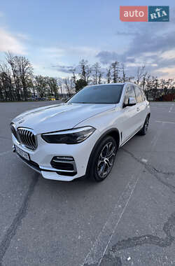 Внедорожник / Кроссовер BMW X5 2019 в 
