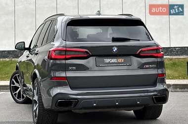 Позашляховик / Кросовер BMW X5 2021 в 