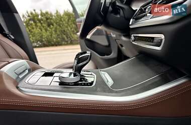 Позашляховик / Кросовер BMW X5 2021 в 