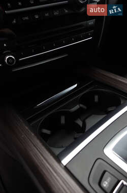 Позашляховик / Кросовер BMW X5 2015 в 