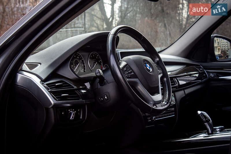 Внедорожник / Кроссовер BMW X5 2016 в Львове