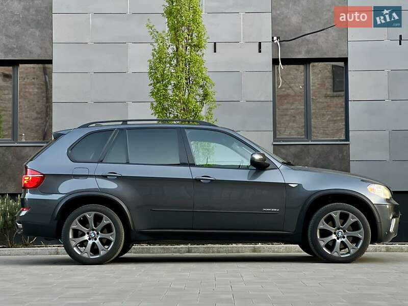 Внедорожник / Кроссовер BMW X5 2012 в Луцке