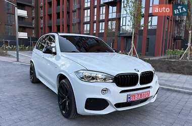 Позашляховик / Кросовер BMW X5 2016 в 