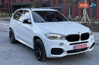 Позашляховик / Кросовер BMW X5 2016 в 