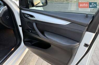 Позашляховик / Кросовер BMW X5 2016 в 