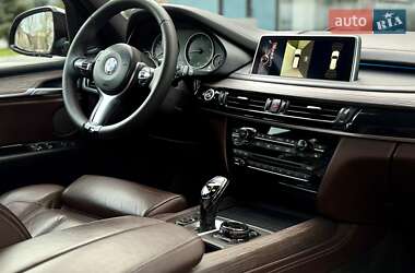 Позашляховик / Кросовер BMW X5 2013 в 